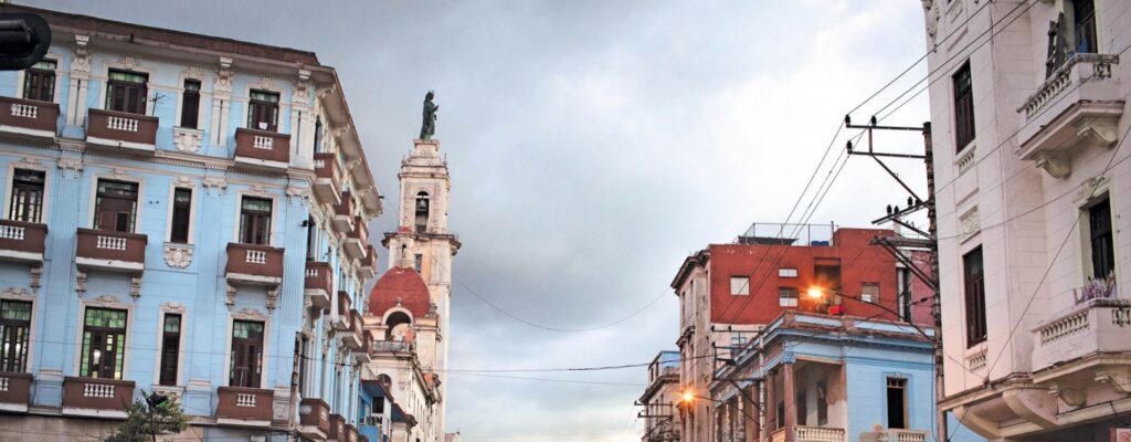 Round trip Cuba with Privaira